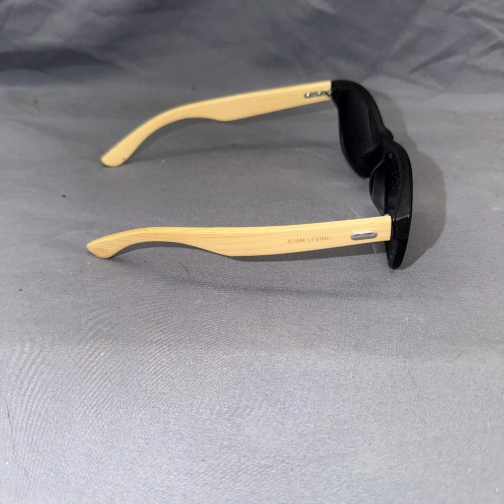 Adam‎ Levine Sunglasses 222